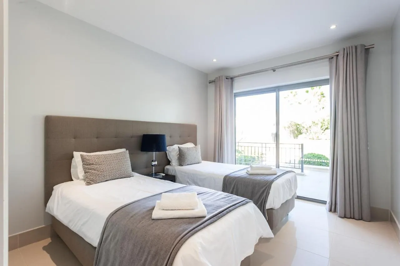 Vilamoura Pine Hills Villa