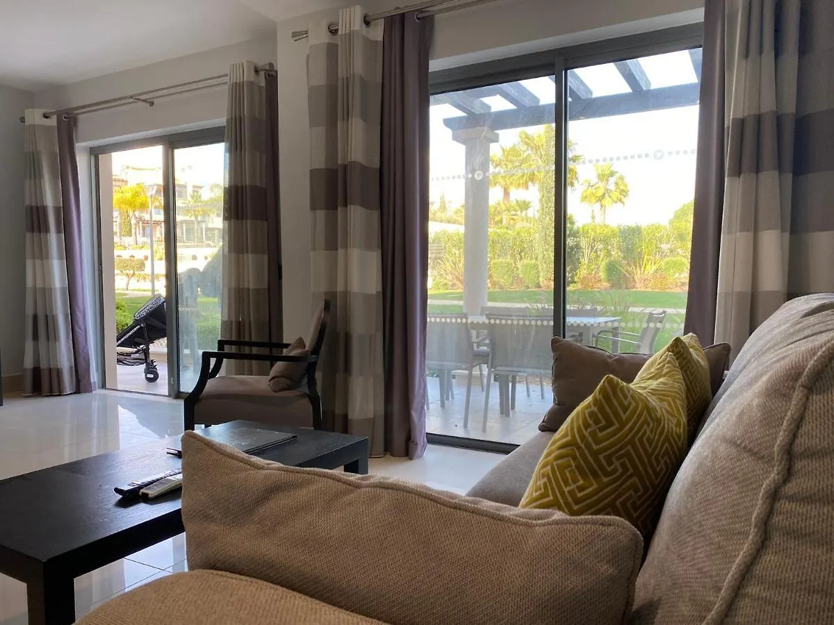 Vilamoura Pine Hills Villa 0*,
